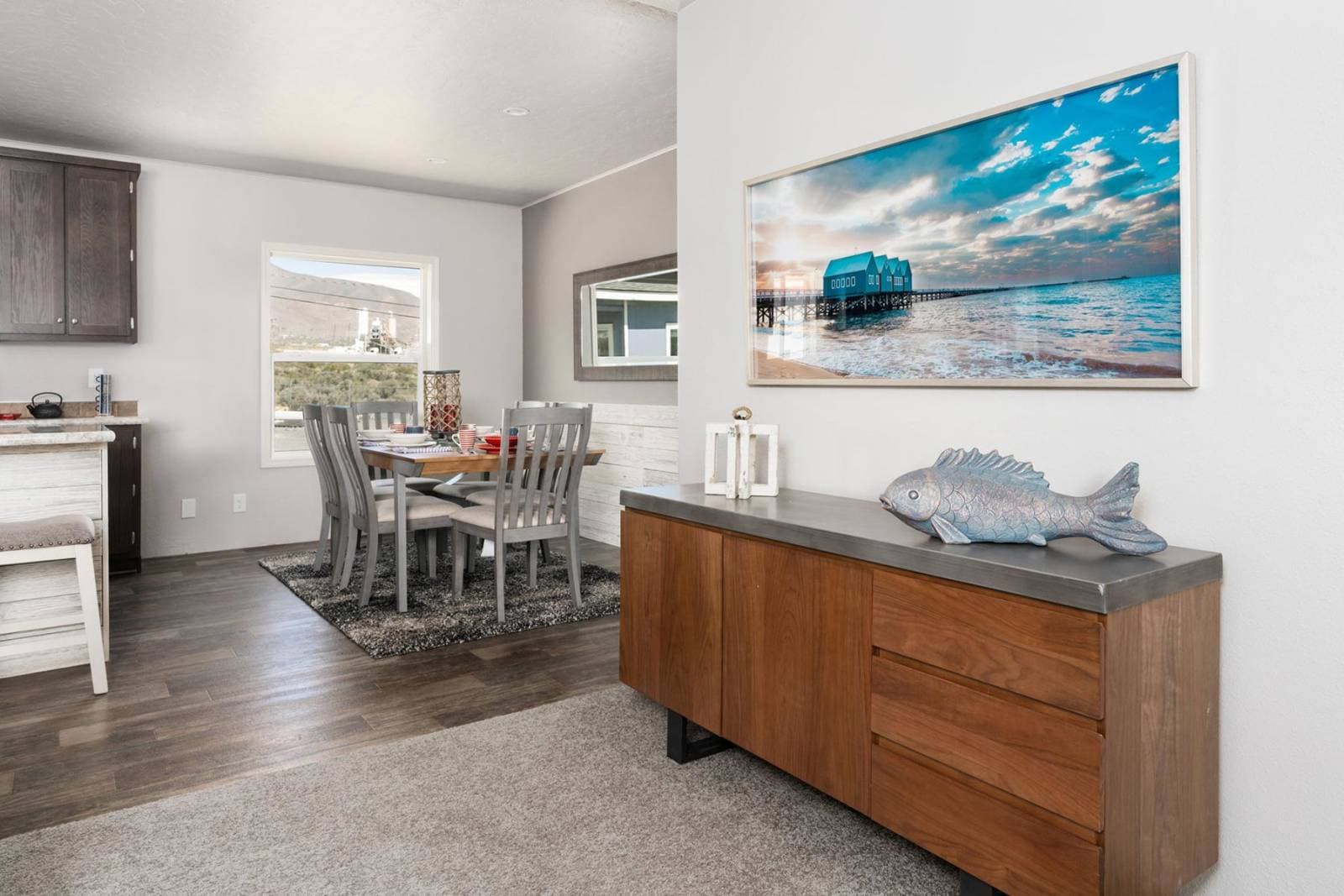 Dreamworks dw4563b interior home features
