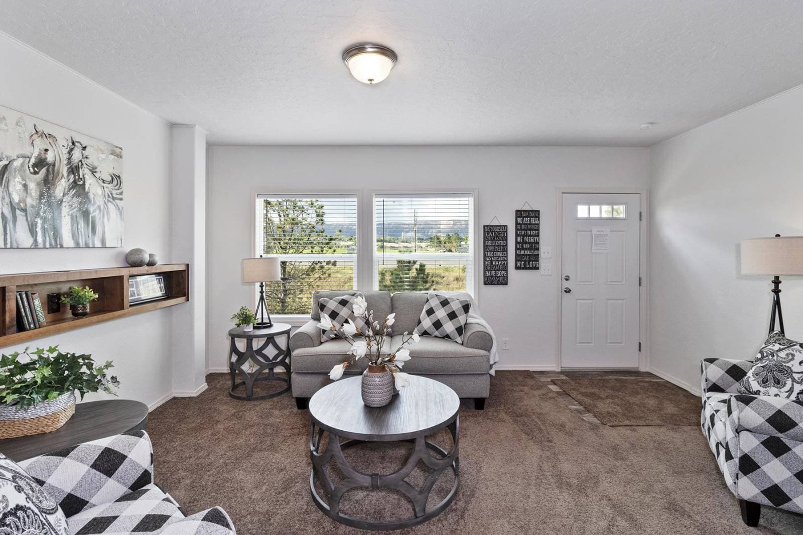 Dreamworks dw4603f interior home features