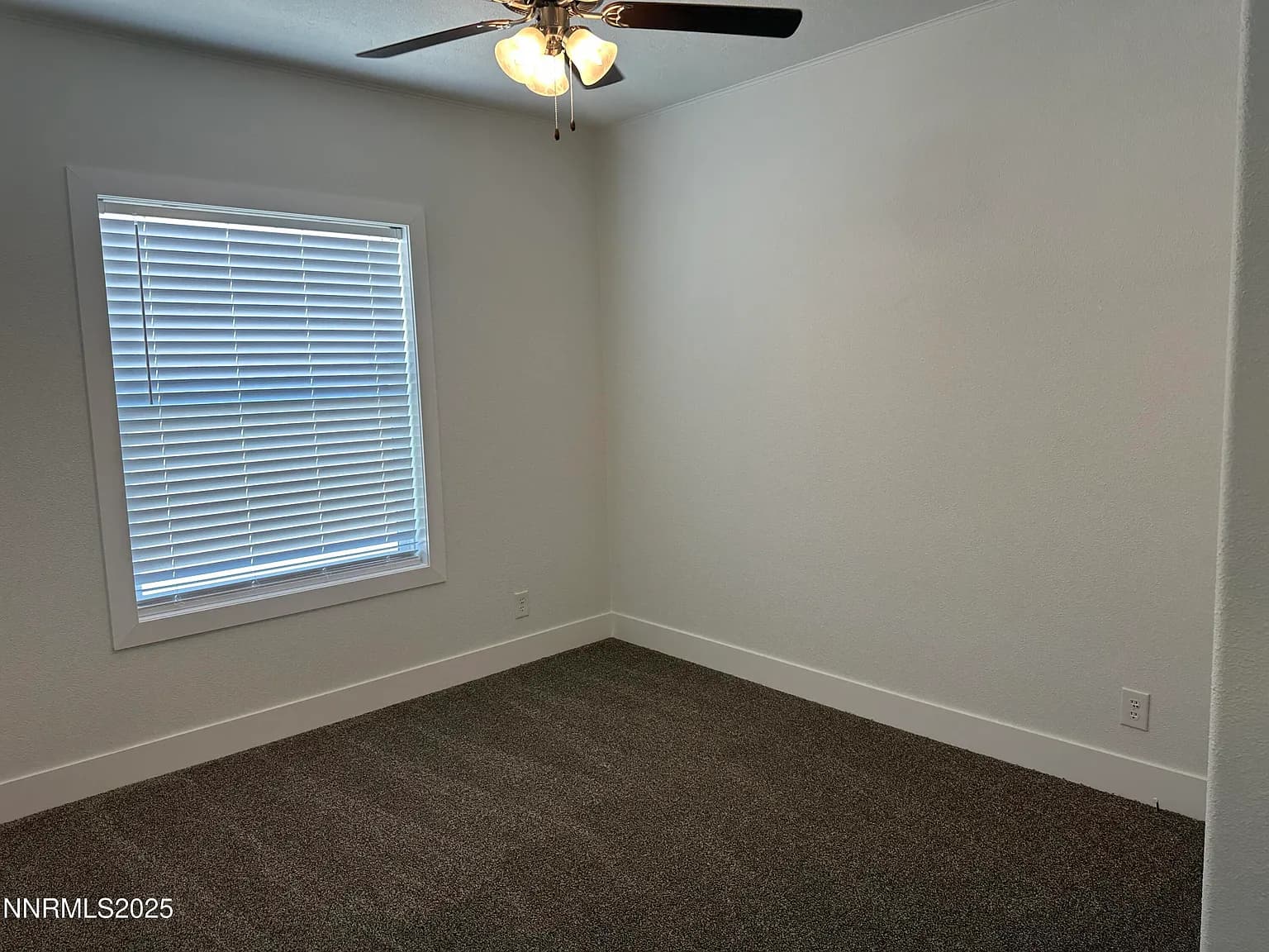 Dreamworks dw-4603f / 7690 bea's view dr, winnemucca, nv 89445 interior home features