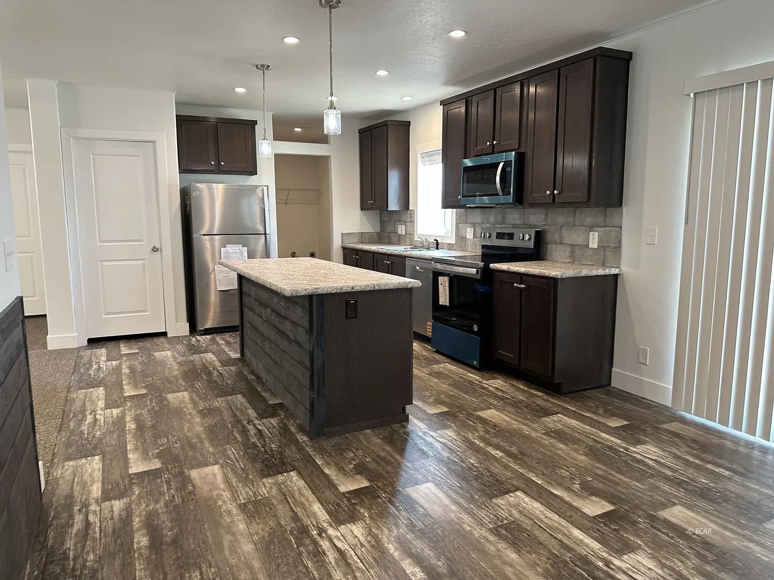 Dreamworks dw-4603f / 4433 nez perce st, elko, nv 89801 kitchen home features