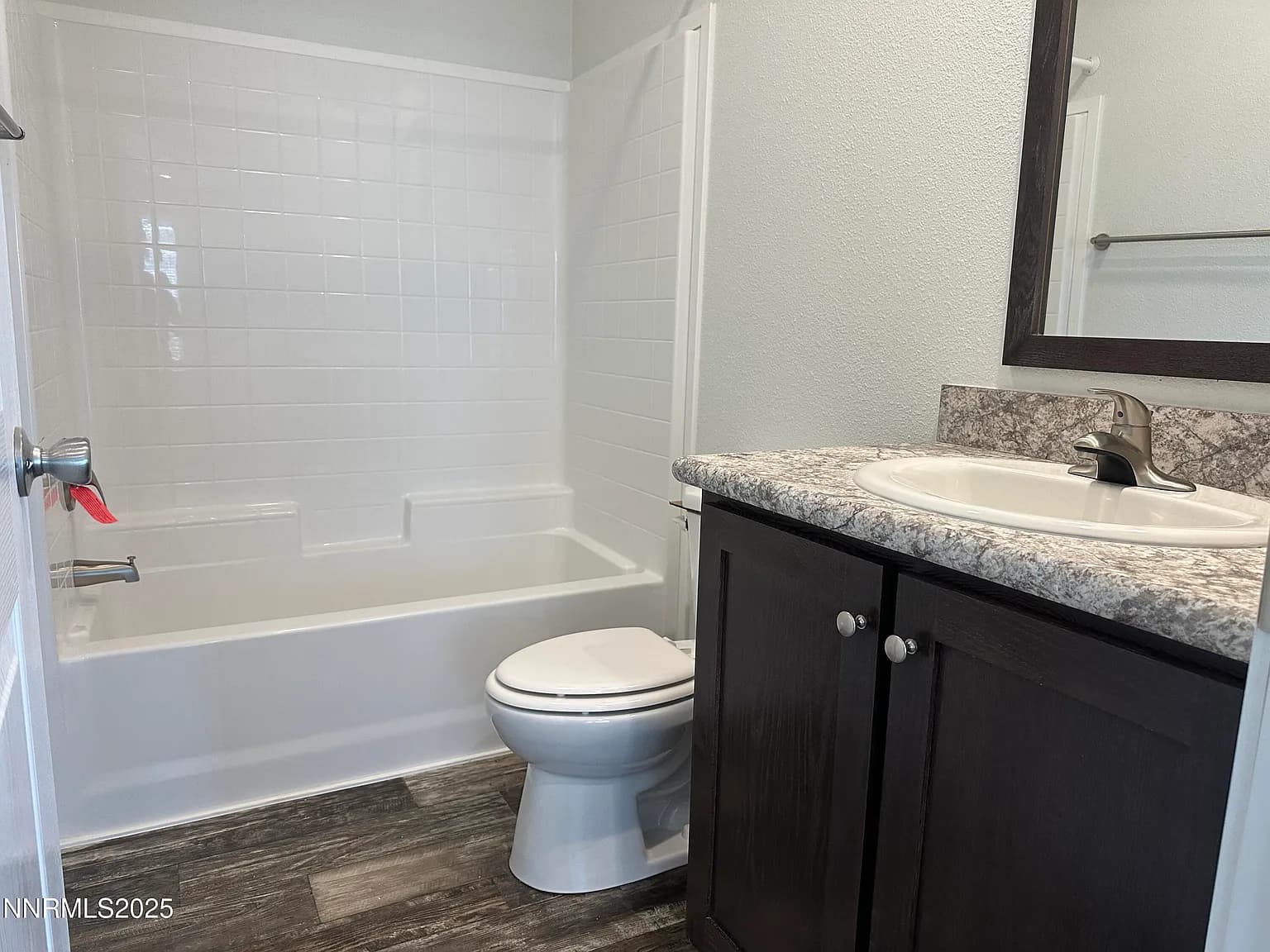 Dreamworks dw-4603f / 7690 bea's view dr, winnemucca, nv 89445 bathroom home features