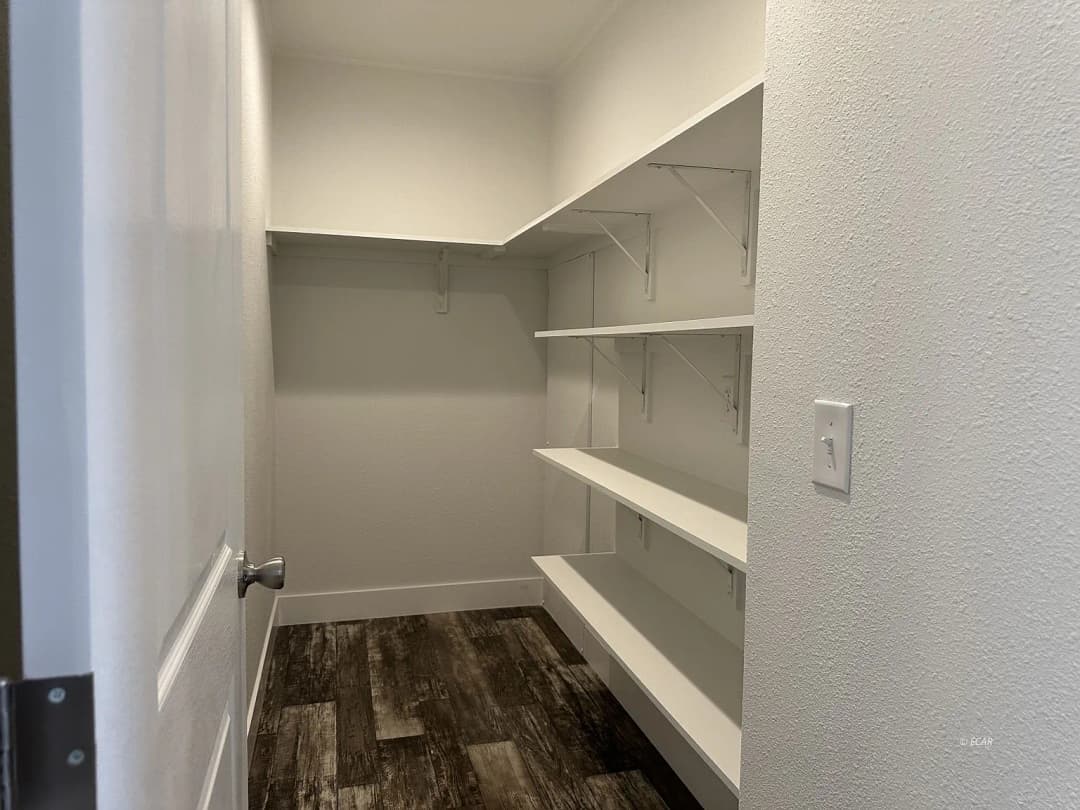 Dreamworks dw-4603f / 4433 nez perce st, elko, nv 89801 interior home features